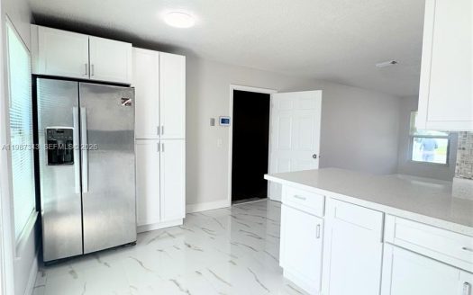 8160 SW 6th St North Lauderdale, FL 33068