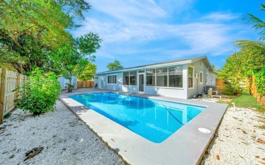 6812 Rio Pinar #1 North Lauderdale, FL 33068