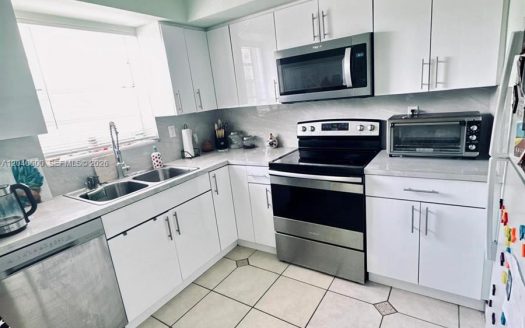 1350 NE 119th St #135021 Miami, FL 33161