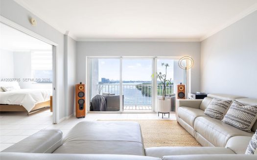 500 Bayview Dr #1520 Sunny Isles Beach, FL 33160
