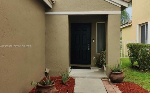 4315 Greenbriar Ln Weston, FL 33331