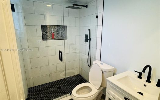 1350 NE 119th St #135021 Miami, FL 33161