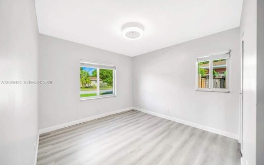 6812 Rio Pinar #1 North Lauderdale, FL 33068
