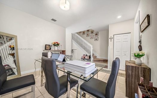10657 W 32nd Ln Hialeah, FL 33018